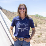 Load image into Gallery viewer, Day Hand Darlin Tee
